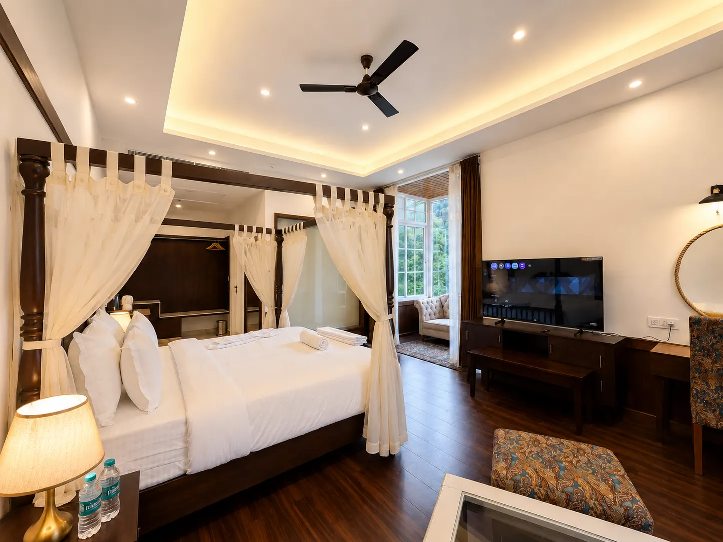 Honeymoon Suite — photo 3